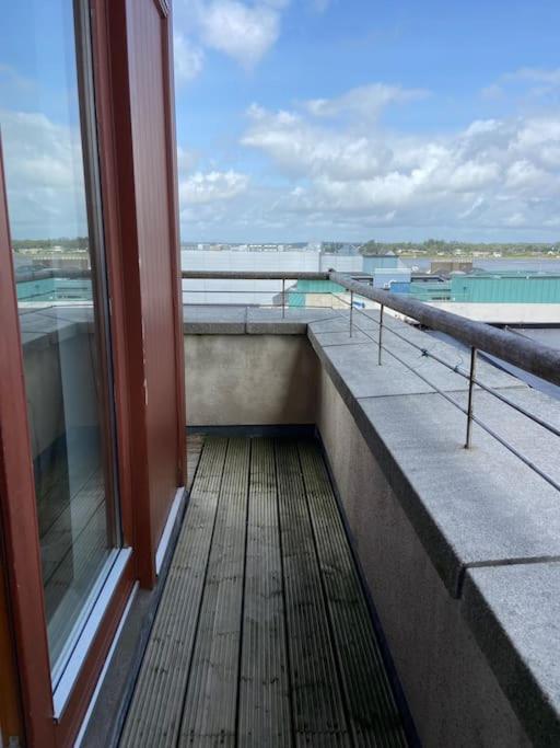 Vera'S Penthouse Wexford Bagian luar foto