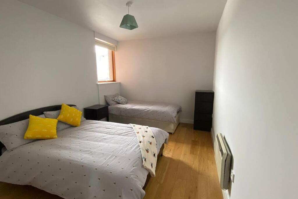 Vera'S Penthouse Wexford Bagian luar foto